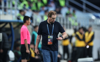 Клуб Слуцкого спас ничью на 100-й минуте с помощью пенальти