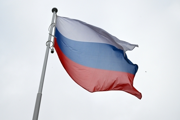 Вариант 4 (аналитический): Разворот на 180 градусов: Банк России допустил ужесточение ДКП вопреки прогнозам.