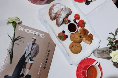 Лиза Адаменко, Наталья Ракоч, Лена Червова, Алёна Лейнер и Рамон Паласиос-Фернандес на бранче-презентации нового проекта