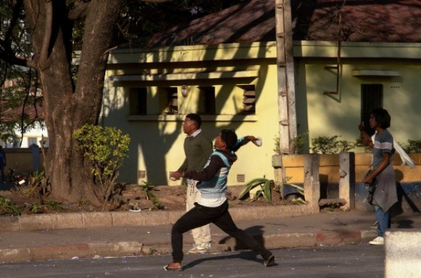 Кто стоит за госпереворотом на Мадагаскаре — французы или американцы? Мнение эксперта