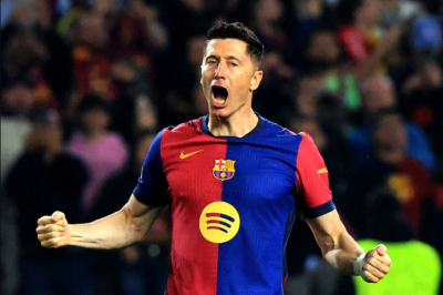 Левандовски забил два гола: &quot;Барселона&quot; разгромила &quot;Боруссию&quot; в Лиге чемпионов