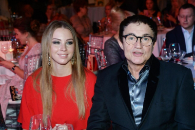 Теги: #МояШкола #Москва #образование #ДниОткрытыхДверей #школа #экскурсии #модернизация #новости #образовательныепрограммы #психология #физкультура #артобъект #спорт #творчество