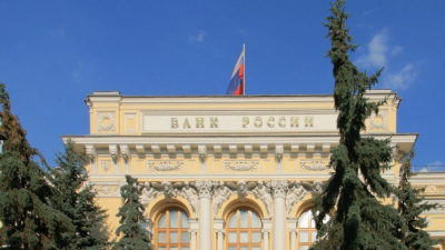 Россияне в марте увеличили покупки валюты почти в пять раз