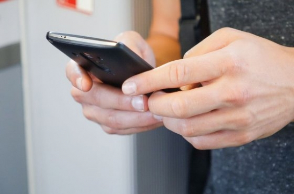 Сотовые операторы требуют облегчения условий для иностранных клиентов