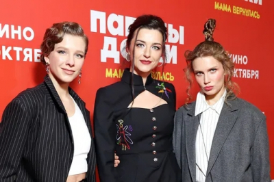 Светский дайджест: Виктория Исакова в черном, редкий выход Татьяны Догилевой, Юлия Хлынина в стиле вампира и &quot;папины дочки&quot;