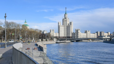 В Москве 24 апреля облака будут уступать место солнцу: погодный сценарий с прояснениями
